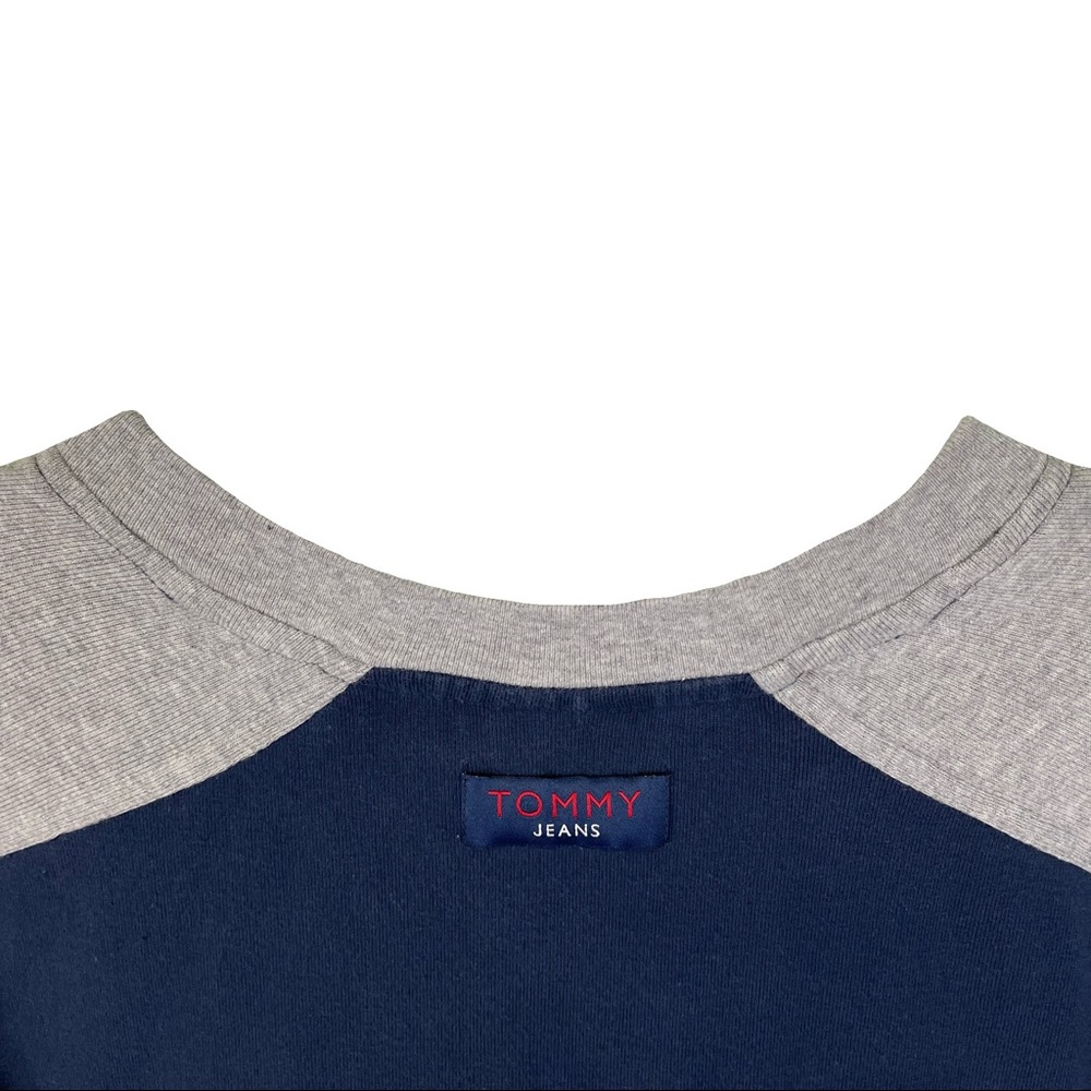 Vintage 90s Tommy Hilfiger Long Sleeve T-Shirt - Picture 6 of 9